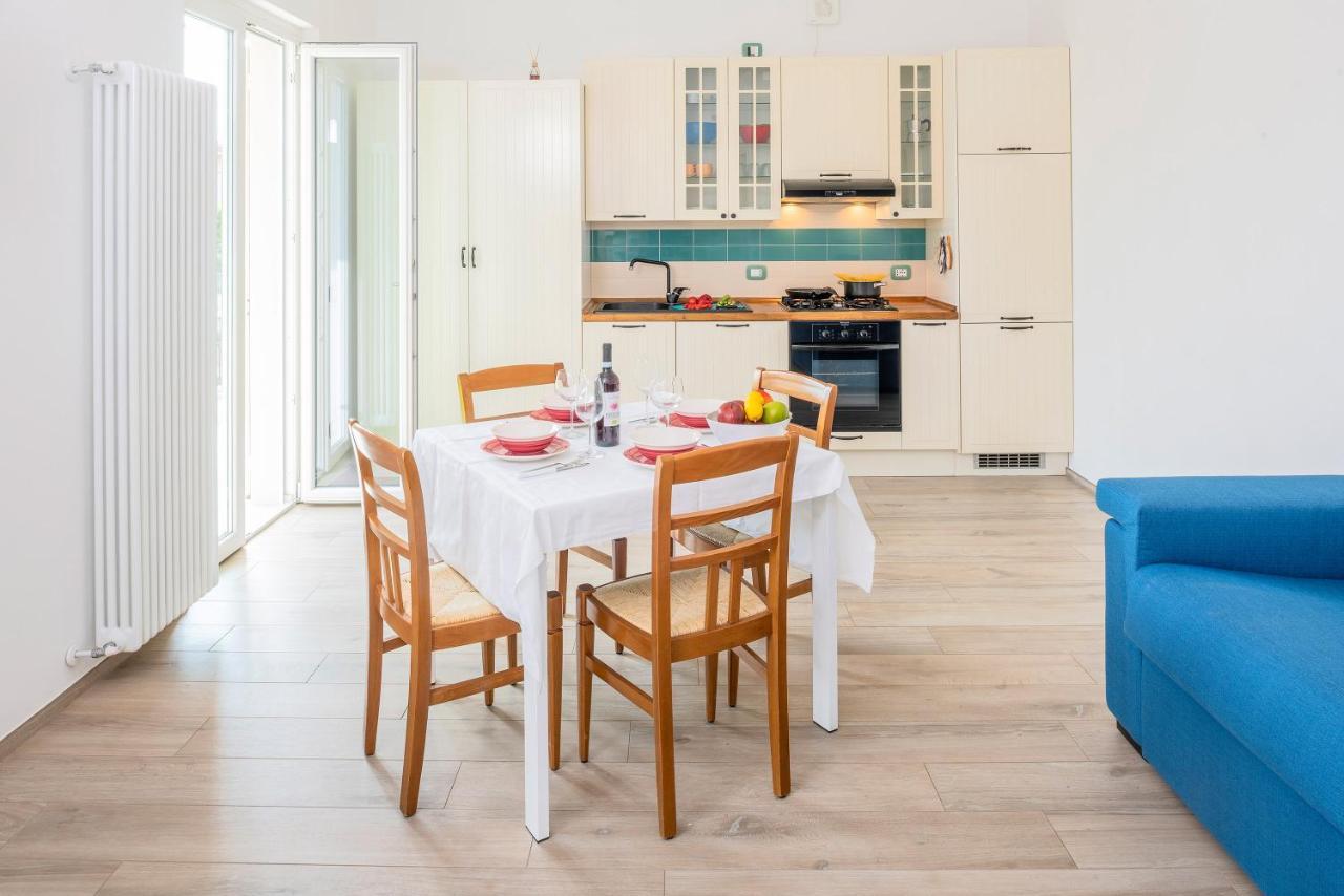 Villa Rosetta & Romeo Family Apartment コステロマーノ エクステリア 写真