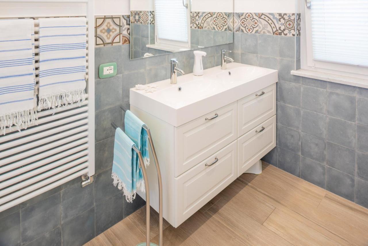 Villa Rosetta & Romeo Family Apartment コステロマーノ エクステリア 写真